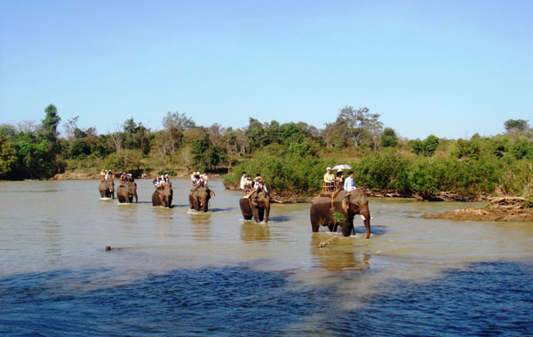 HÀ NỘI - NHA TRANG - BUÔN MÊ THUỘT