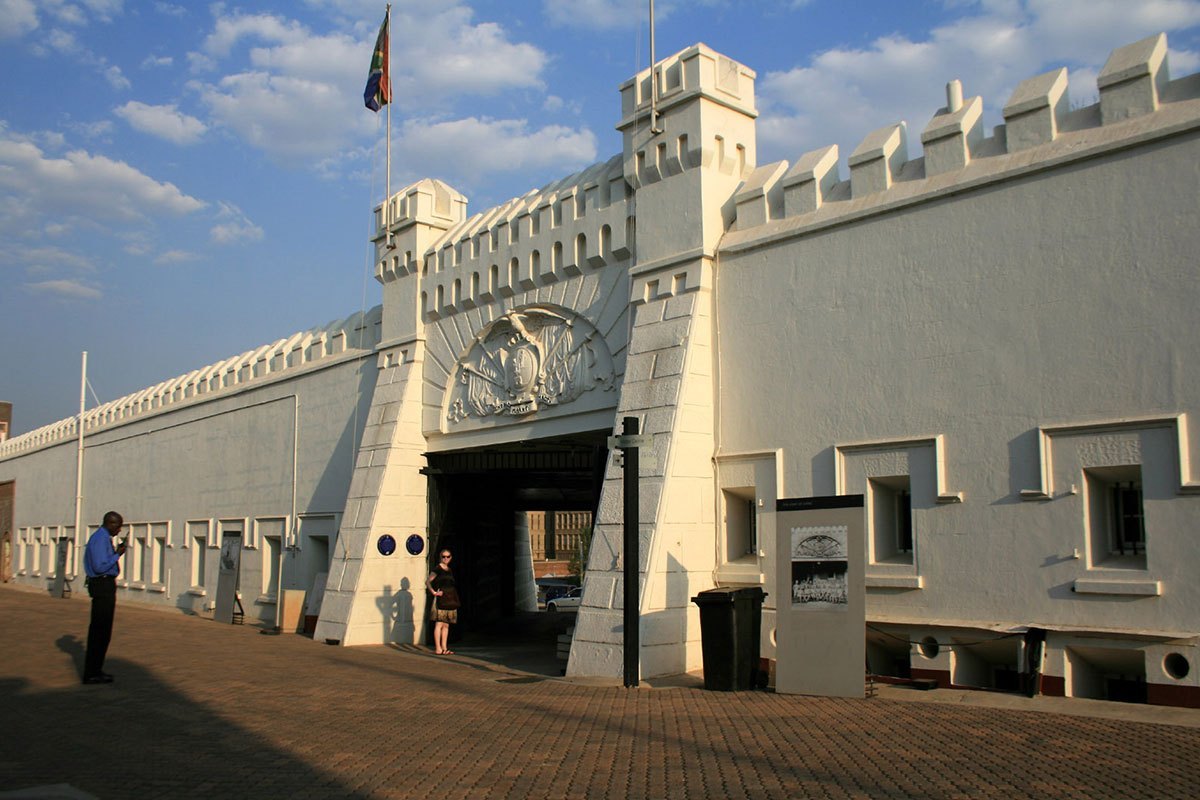 TOUR DU LỊCH NAM PHI GIÁ RẺ TỪ HÀ NỘI -TP HCM – THƯỞNG NGOẠN MÙA PHƯỢNG TÍM