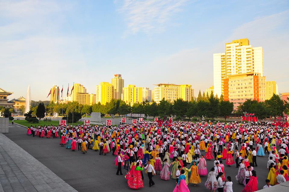 KHÁM PHÁ TRIỀU TIÊN BÍ ẨN